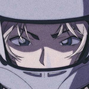 黄色视频男人舔女人下面
